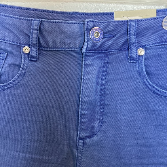 Brand new Maurices blue high-rise cropped jeans - Picture 3 of 7